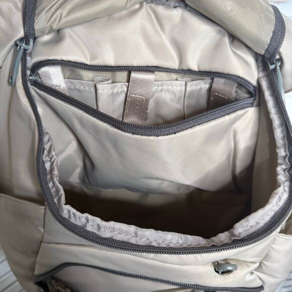 PACSAFE SLINGSAFE SERIES Travel Daypack Backpack Tan Anti Theft Luggage - Picture 7 of 15